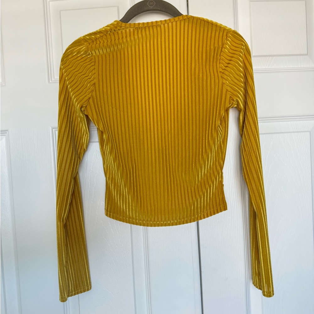 Yellow Gold Top - Picture 4 of 5